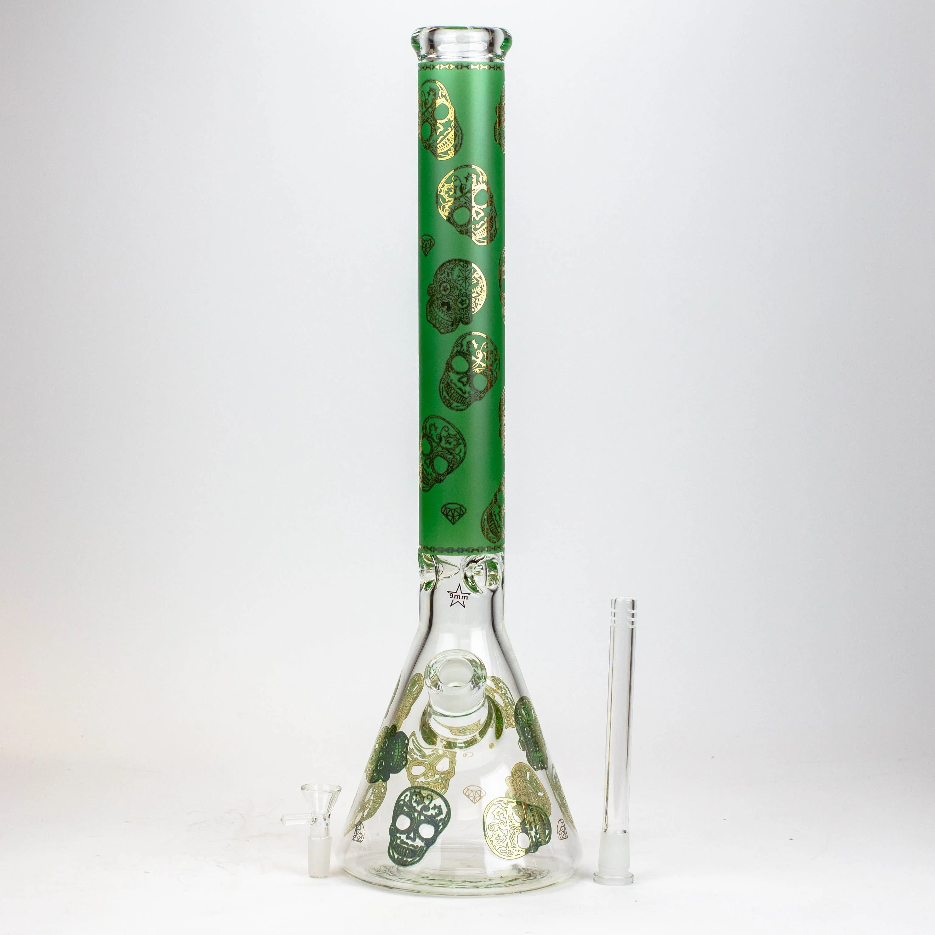 20" Skull Patterned Glass Water Pipe