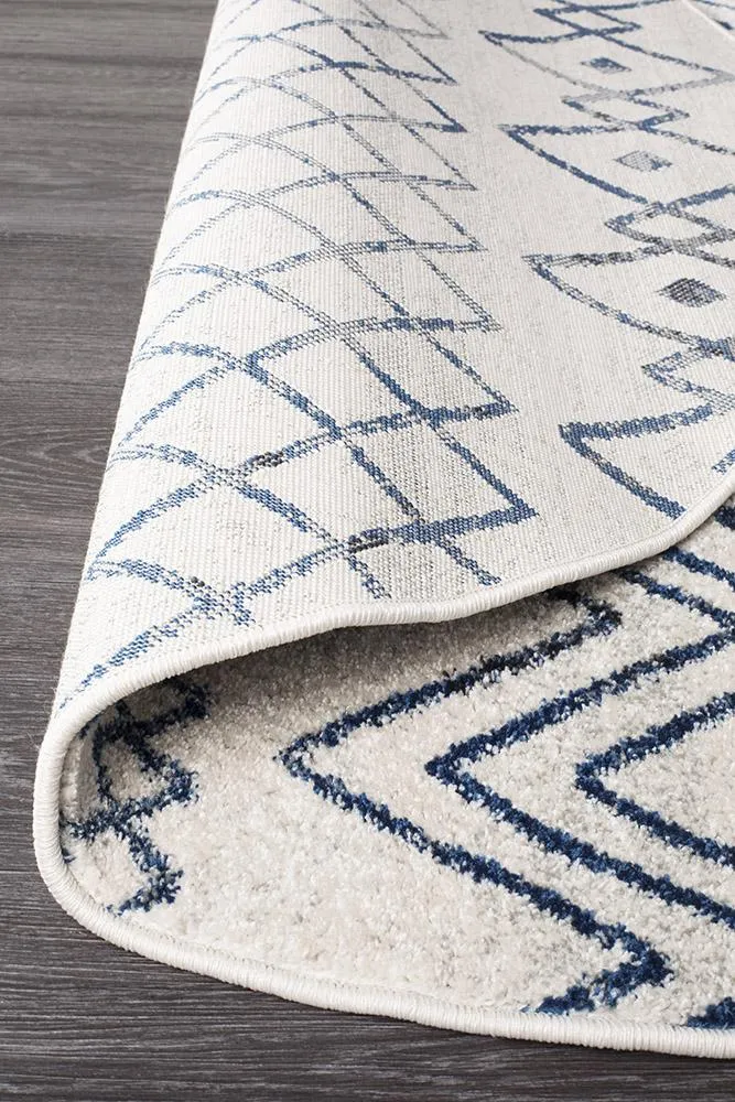 Aladdin Iman White Blue Rustic Tribal Round Rug