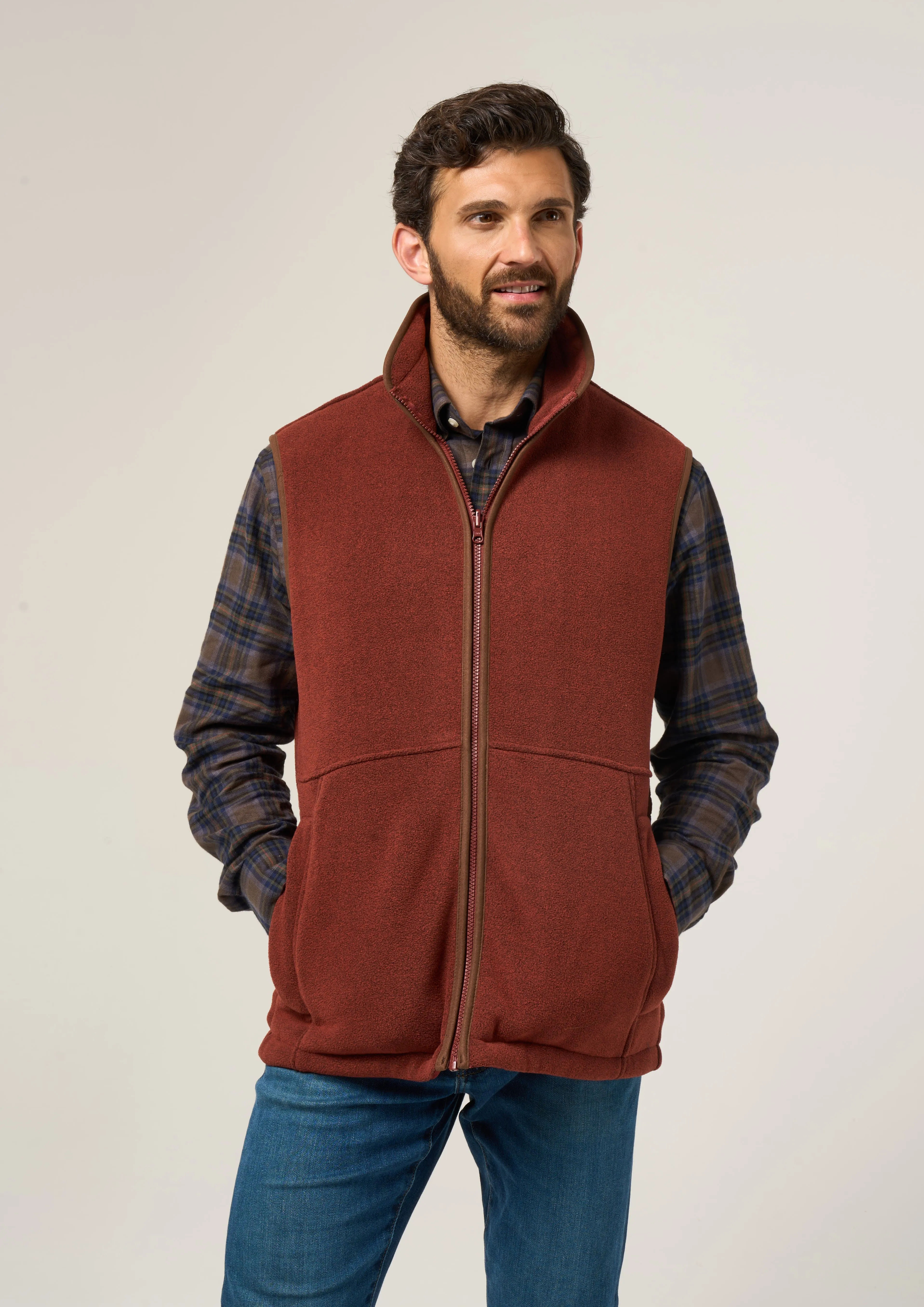 Aylsham Men's Fleece Gilet In Rust - Regular Fit