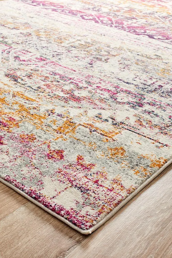 Boho Vintage Erika Fuschia Rug