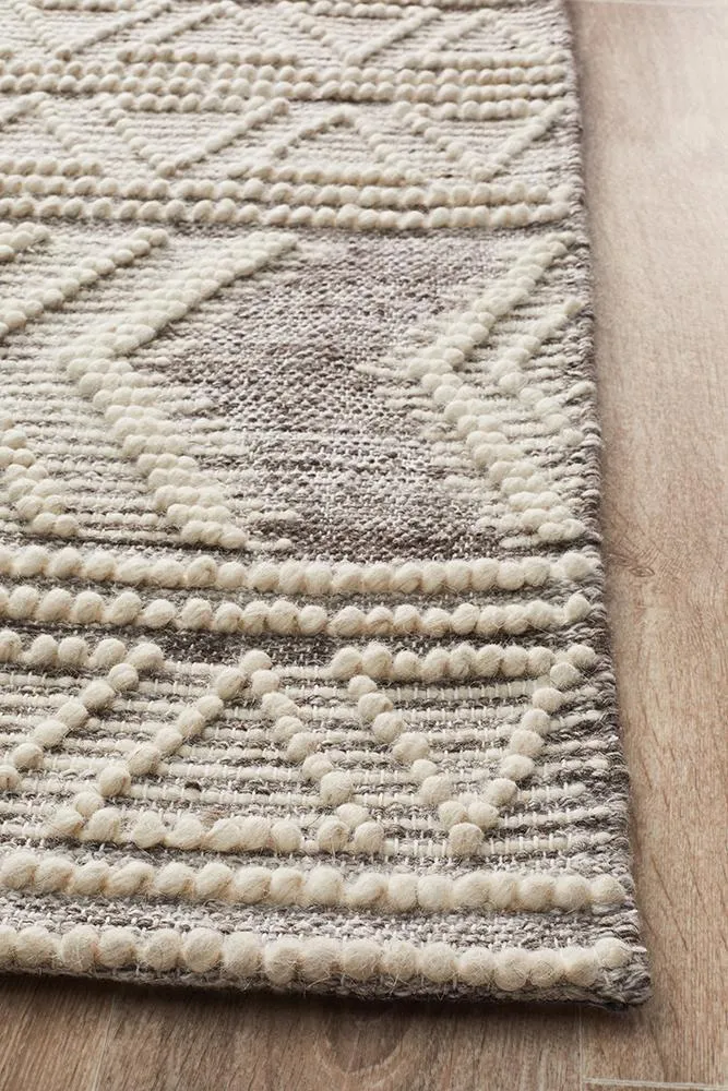 Esha Woven Tribal Rug Natural