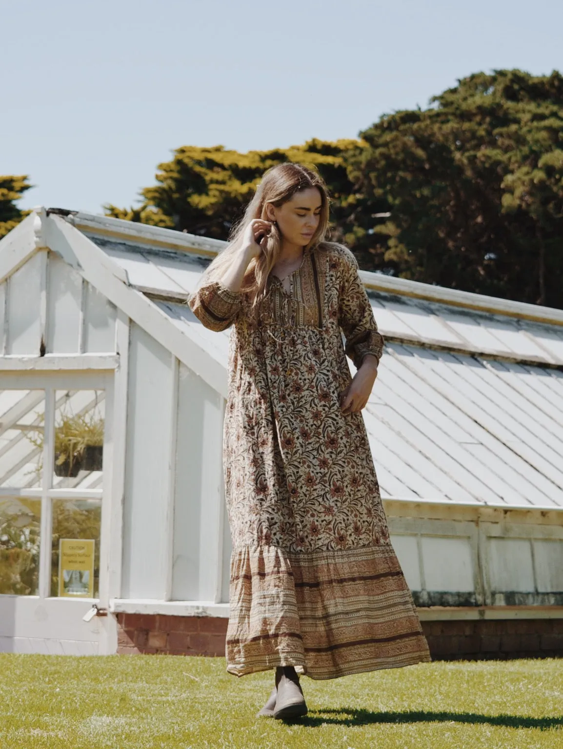 HENRI MAXI DRESS HAND BLOCKED EARTHY BROWN FLORAL