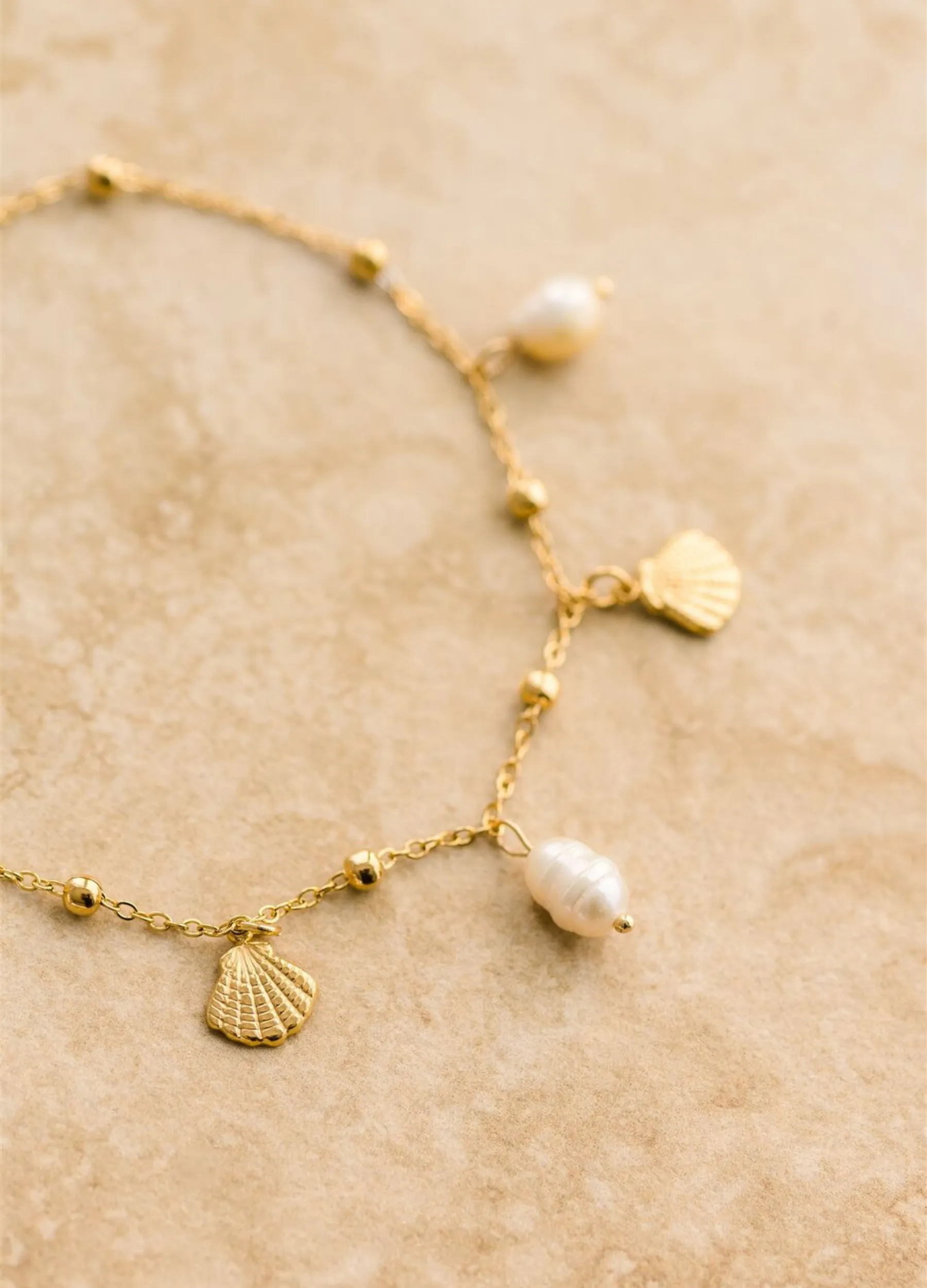 Indigo & Wolfe - Oceana Anklet - Gold/Pearl