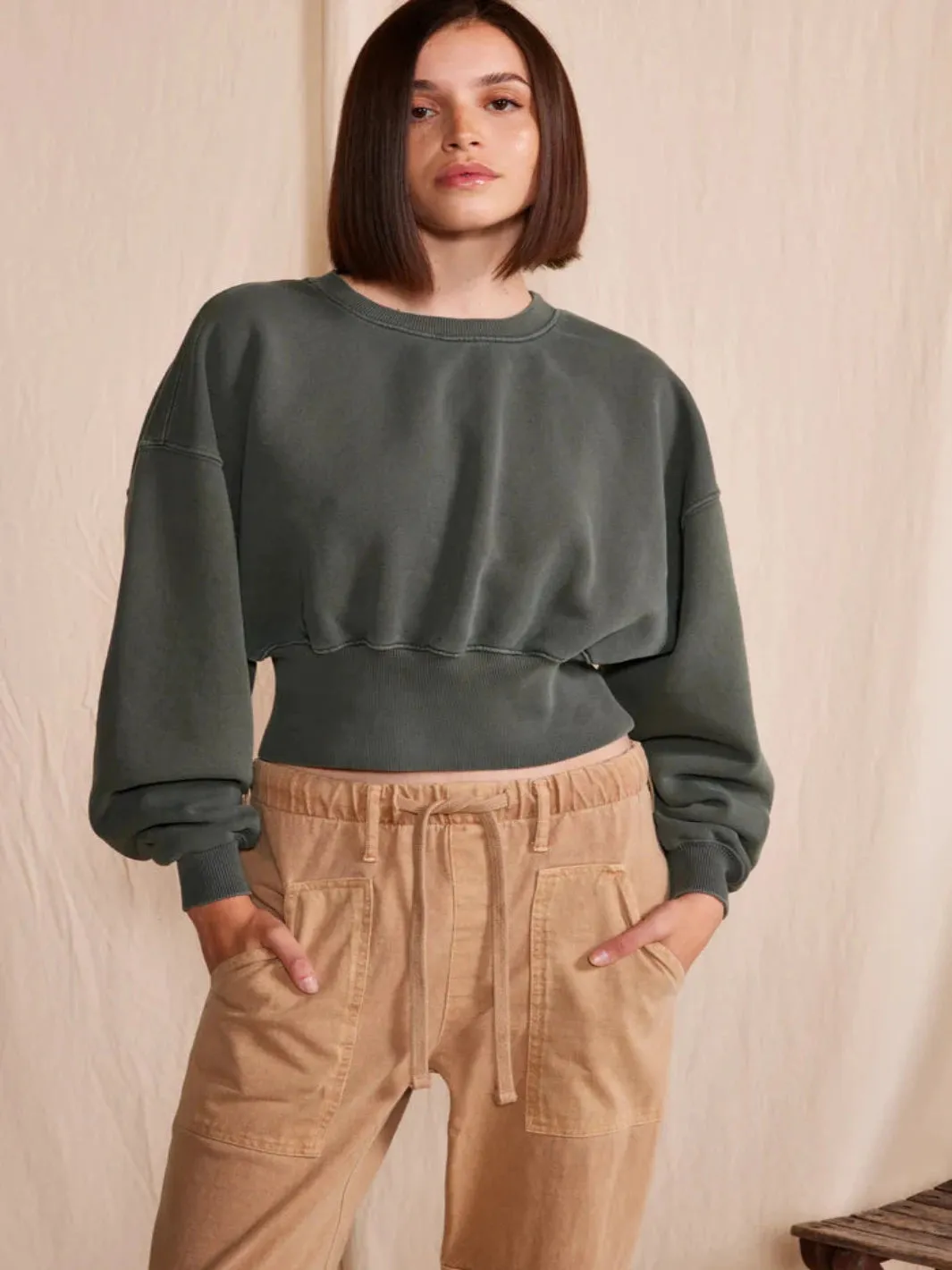 PEOPLE OF LEISURE - Sonoma Cropped Sweatshirt