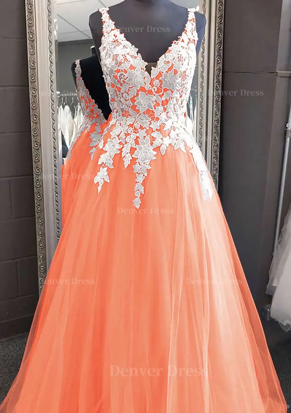 Princess V Neck Long/Floor-Length Tulle Prom Dress With Appliqued Lace