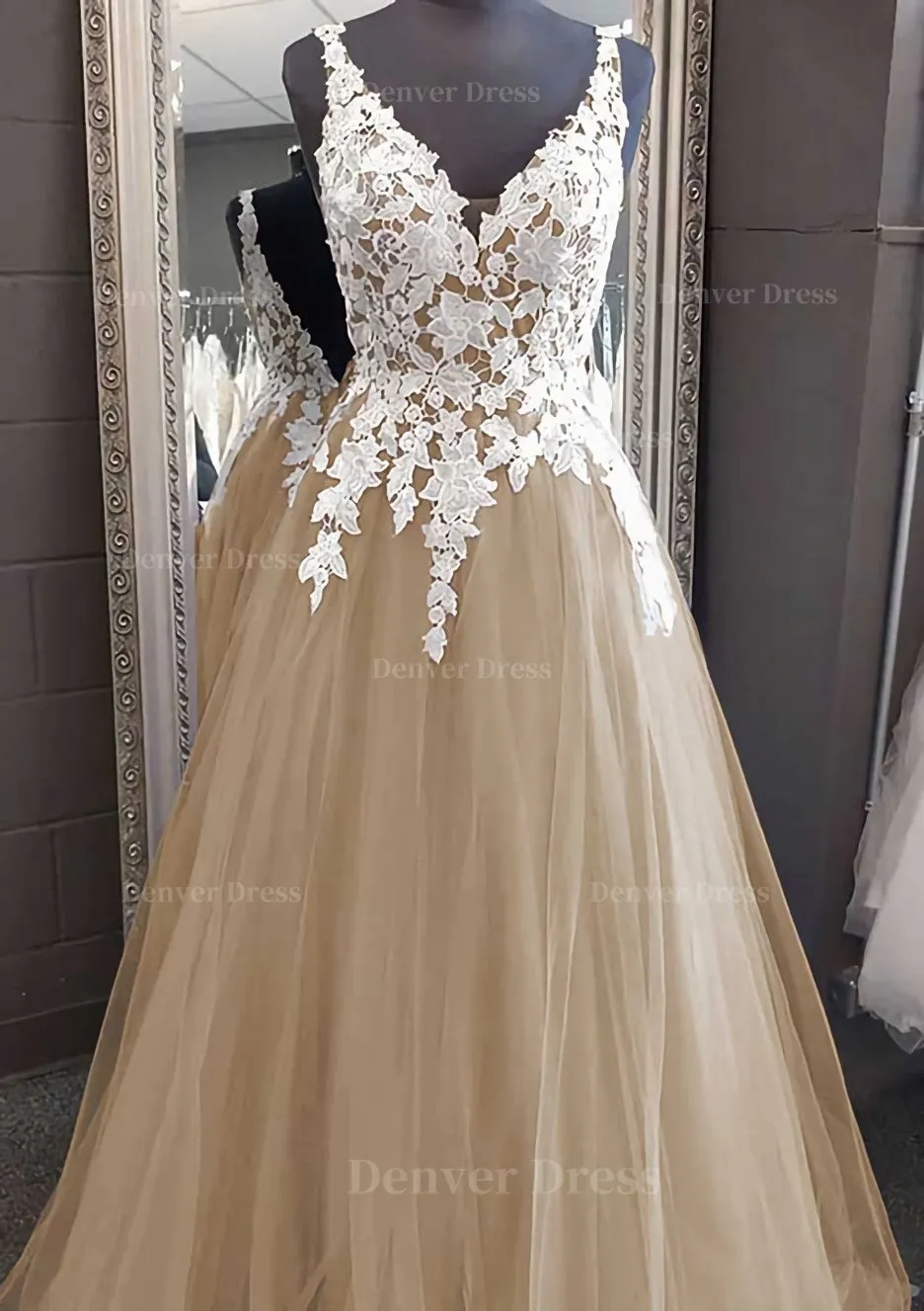 Princess V Neck Long/Floor-Length Tulle Prom Dress With Appliqued Lace